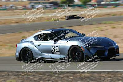 media/Oct-01-2022-Team Topak Racing (Sat) [[f860fb51be]]/2-Inter Low 2/session 1 turn 3/